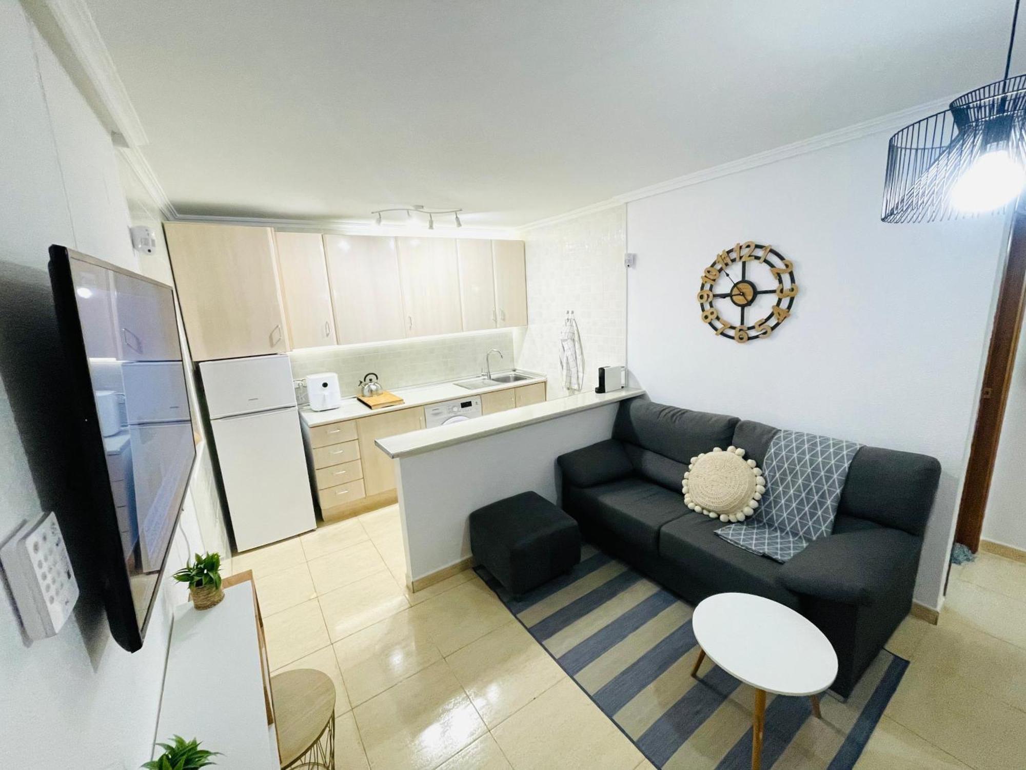 Pretty Bungalow With Private Terrace Polop Bagian luar foto